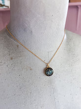Load image into Gallery viewer, GG Button Necklace
